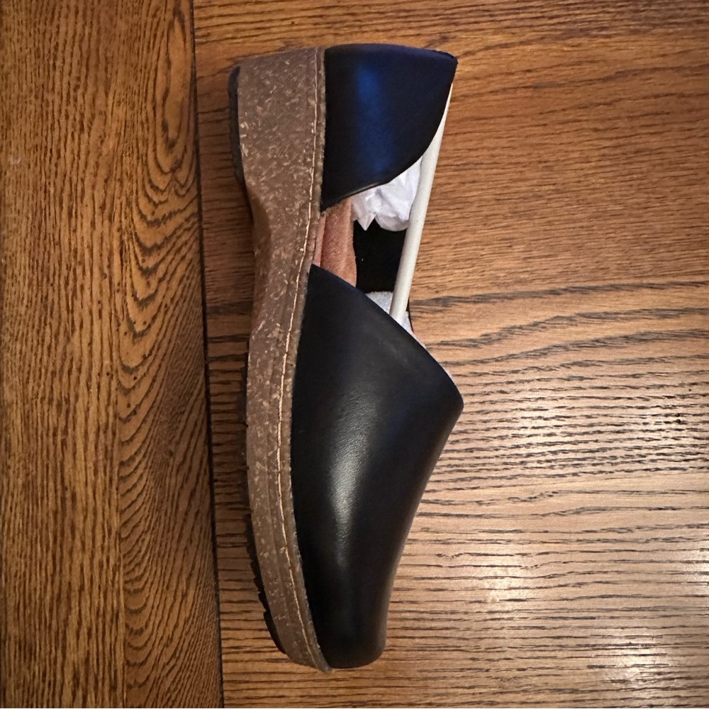 SoftWalk Addie Black Slip-On.